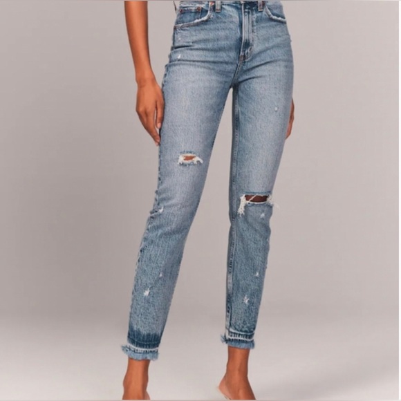 Abercrombie & Fitch Denim - A&F The Mom High Rise Jeans - Bre Sheppard Collab